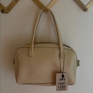 Portland Leather Bone Large Sloan Doctor Bag